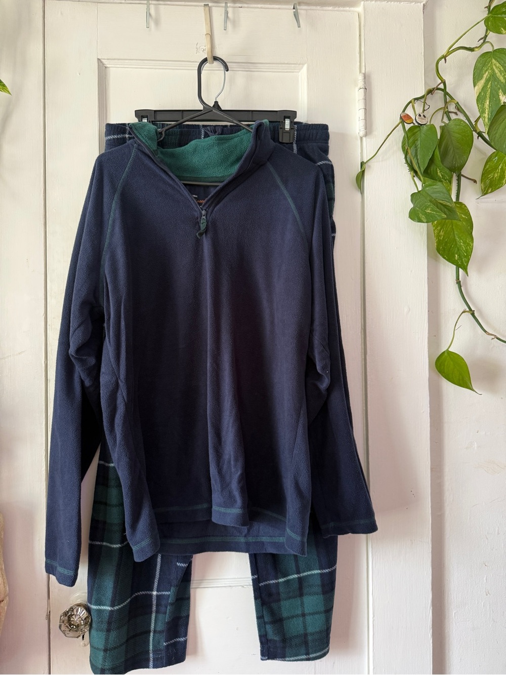 Weatherproof Navy Quarter-Zip Pullover & pants size L pajama set